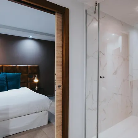 Poem Apartments, Canteras *