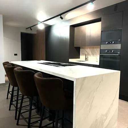 Poem Apartments, Canteras *